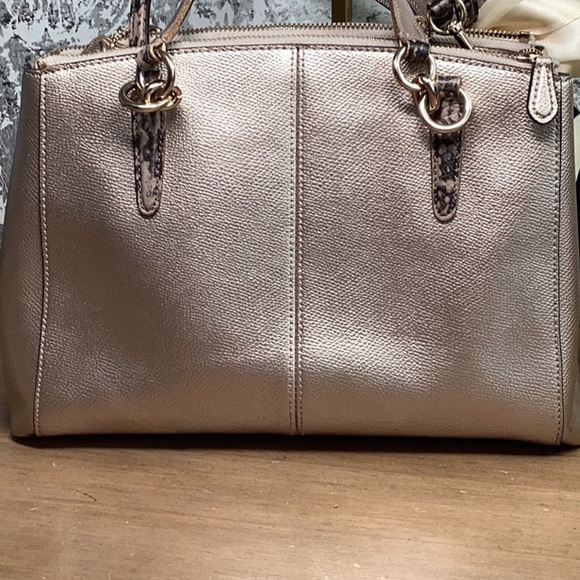 Coach H1677-F56853 Madison Gold Metallic Pebbled Leather 3 Compartments Bag - Picture 11 of 16